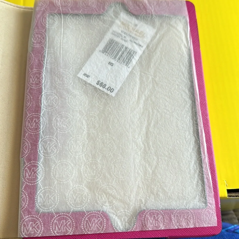 NWT Michael kors Ipad case